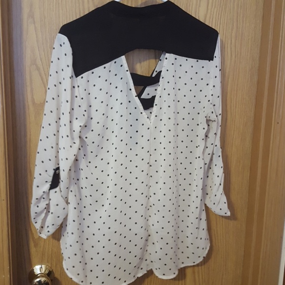 Top - Picture 2 of 2